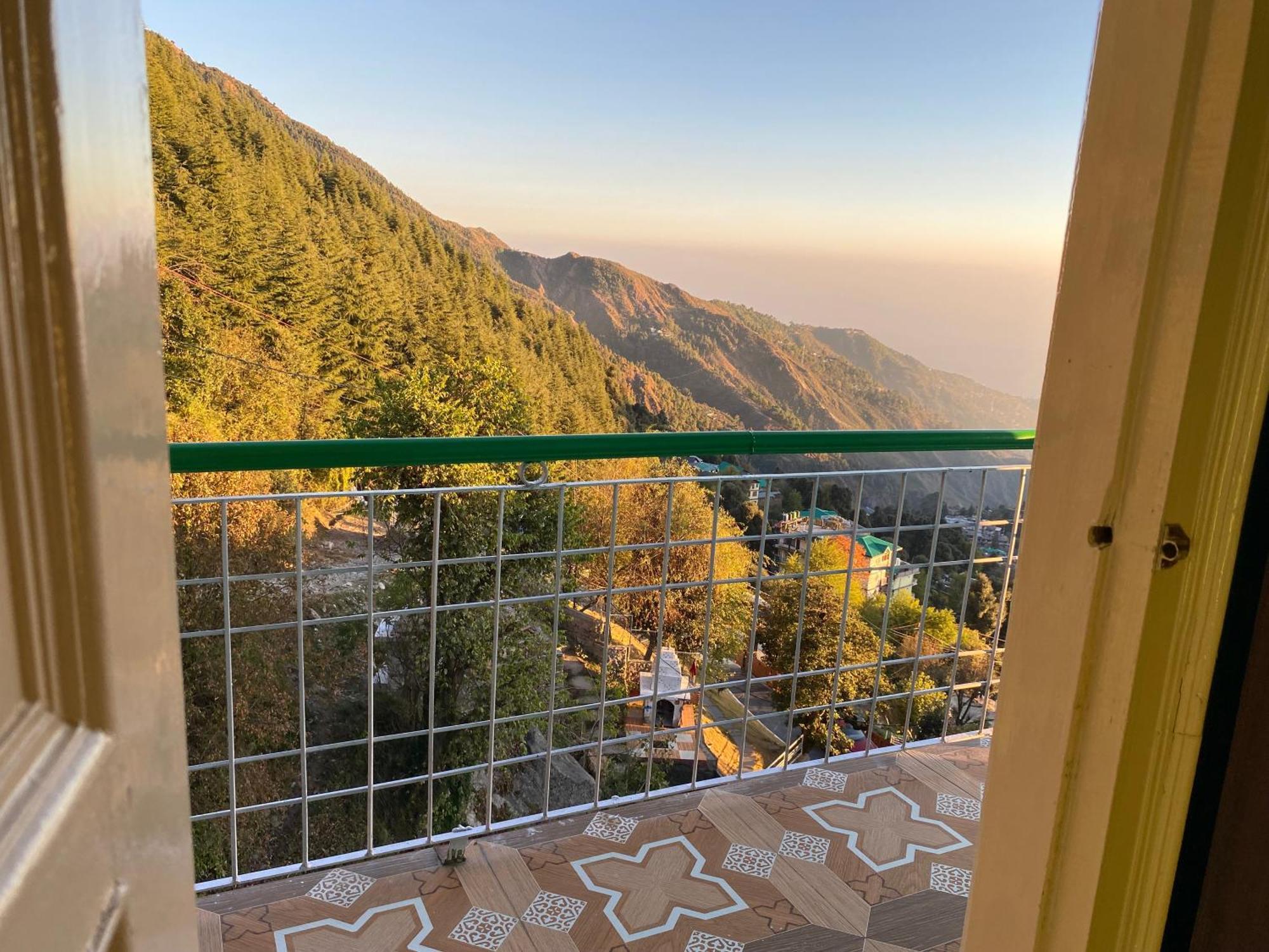Jagatram Niwas Guesthouse Dharamkot Dharamshala Exterior foto